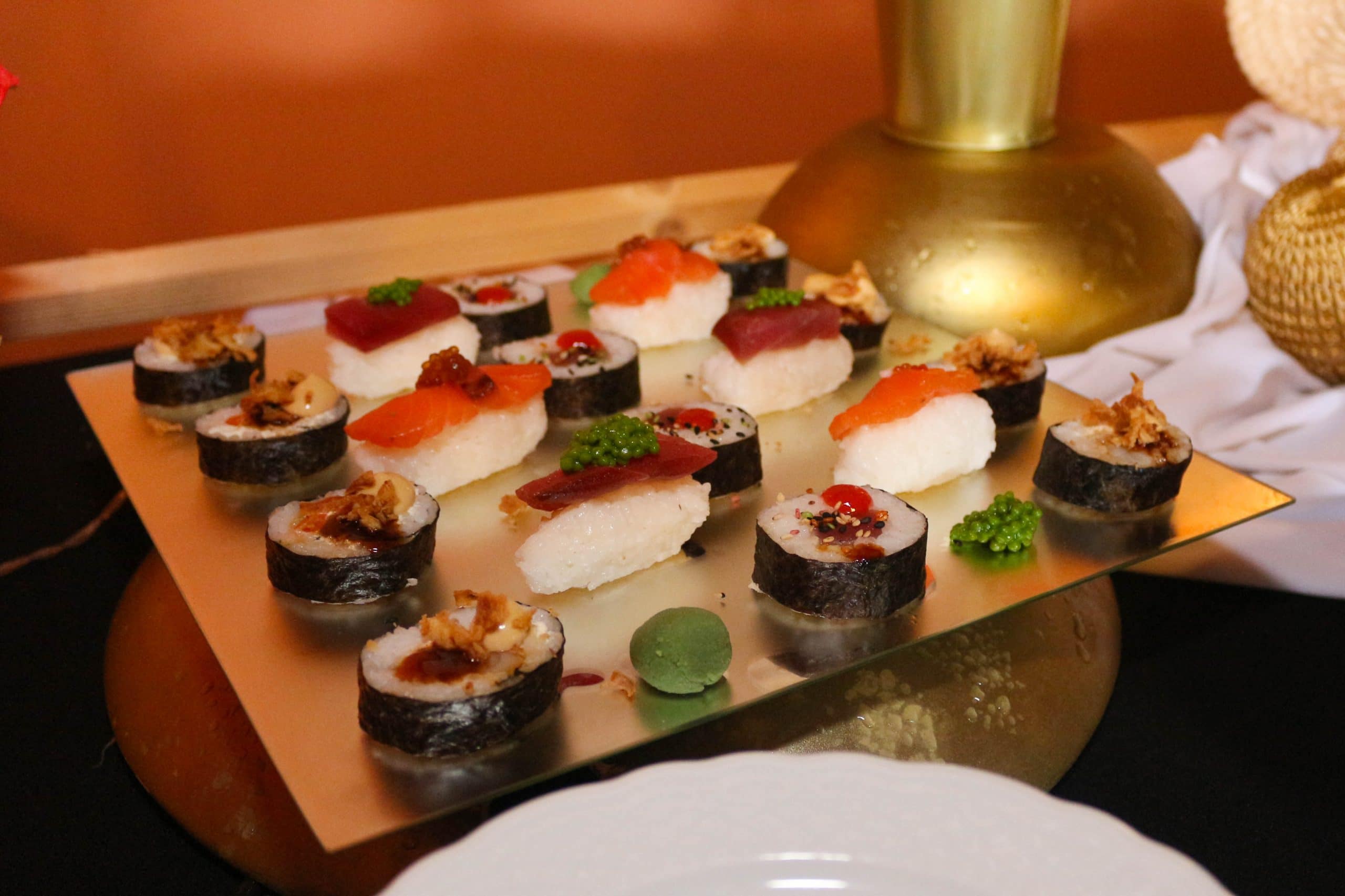 mesa de sushi de catering acs