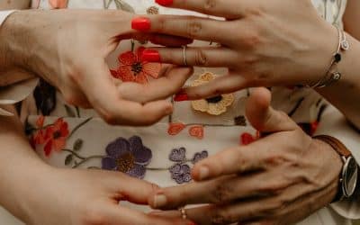 Vestidos de Novia Diferentes: Alternativas al Blanco Tradicional para Novias con Personalidad